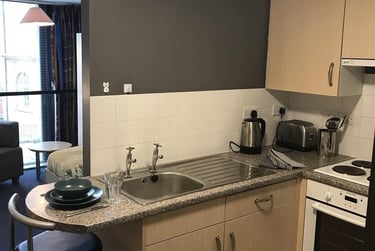 1 bed studio, Lady Lawson Street, Tollcross, Edinburgh, EH39DH - Image 2